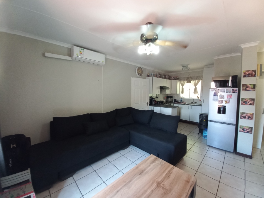 2 Bedroom Property for Sale in Safari Gardens North West